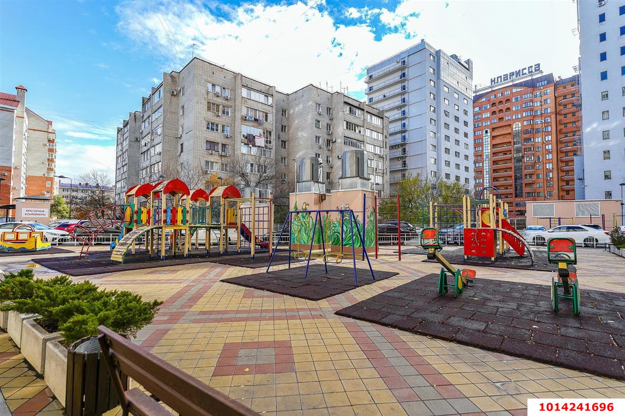 Фото №29: 3-комнатная квартира 136 м² - Краснодар, Центральный внутригородской округ, Западный внутригородской округ, мкр. Центральный, ул. Кубанская набережная, 64