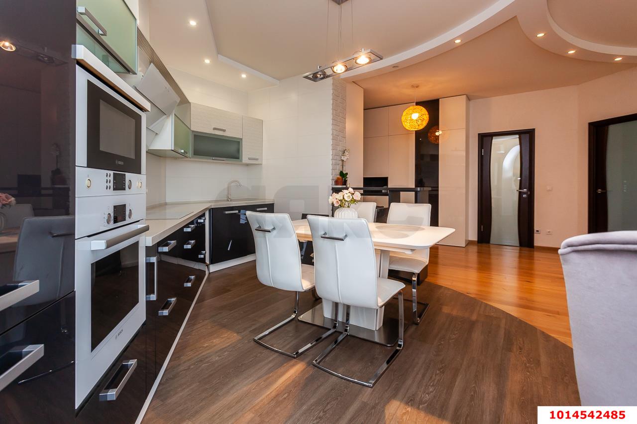 Фото №2: 2-комнатная квартира 90 м² - Краснодар, жилой комплекс Черёмушки, ул. Кубанская, 45к1