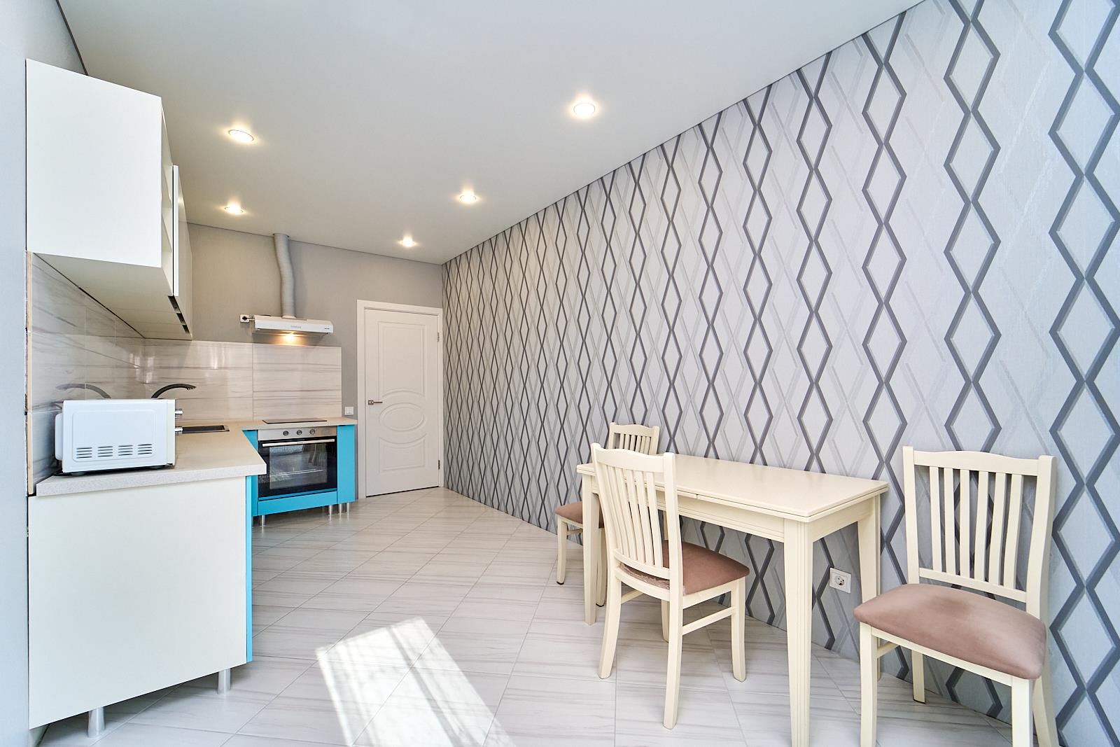 Фото №9: 2-комнатная квартира 79 м² - Краснодар, Прикубанский внутригородской округ, жилой комплекс Кубанский, мкр. Завод Измерительных Приборов, ул. Зиповская, 34к2