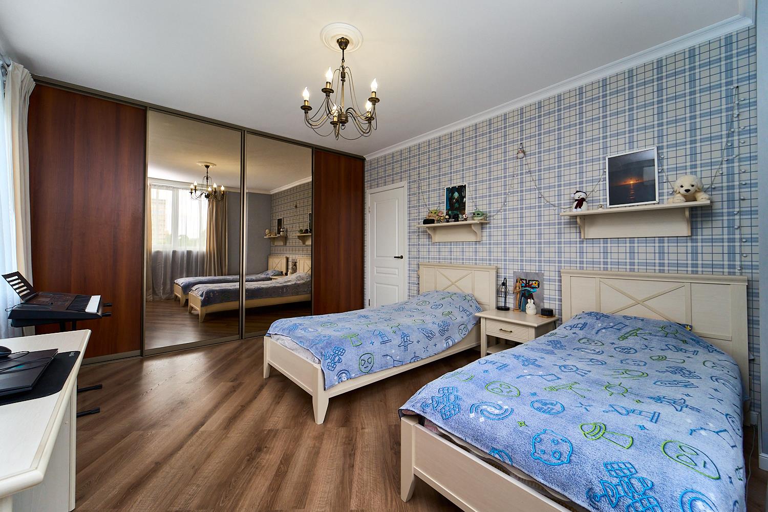 Фото №2: 2-комнатная квартира 65 м² - Краснодар, Прикубанский внутригородской округ, Отделение № 1 совхоза Солнечный, мкр. Фестивальный, ул. Атарбекова, 7