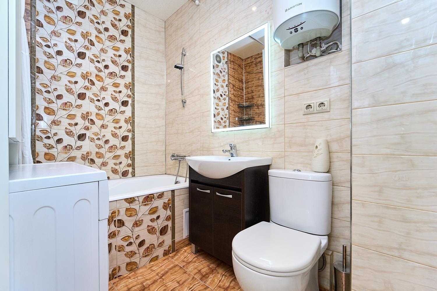 Фото №9: 2-комнатная квартира 65 м² - Краснодар, Прикубанский внутригородской округ, Отделение № 1 совхоза Солнечный, мкр. Фестивальный, ул. Атарбекова, 7