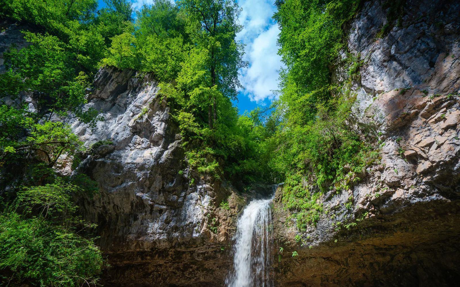 Фото №1: Земельный участок 6.2 сот. - Усть-Сахрай, ул. Мира, 12