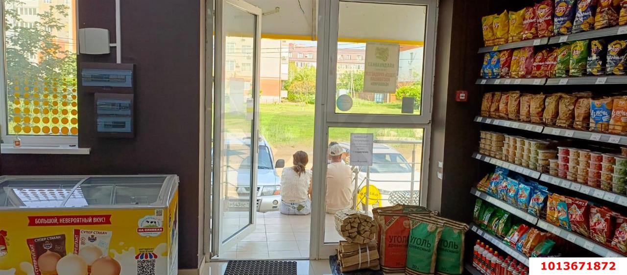 Фото №2: Торговое помещение 85 м² - Российский, жилой комплекс Елисеевский, ул. Парижская, 5/1