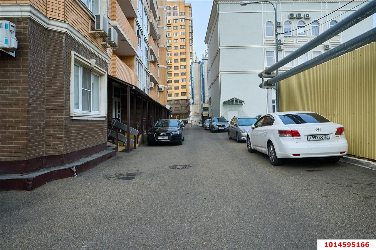 Фото №8: Гараж - Краснодар, Центральный внутригородской округ, мкр. Центральный, ул. Ленина, 64