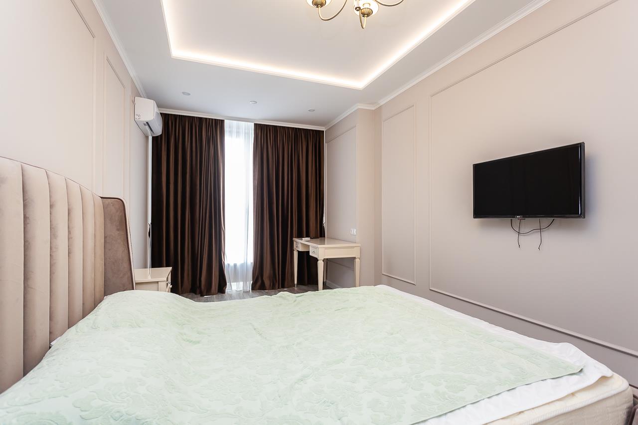 Фото №9: 3-комнатная квартира 100 м² - Краснодар, Центральный внутригородской округ, Центральный, мкр. ЖК Большой, ул. Красная, 176лит5