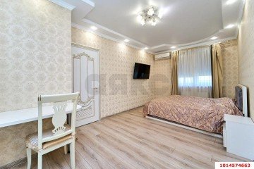 Фото №1: 1-комнатная квартира 37 м² - Краснодар, мкр. Светлоград, ул. Красных Партизан, 1/4к3