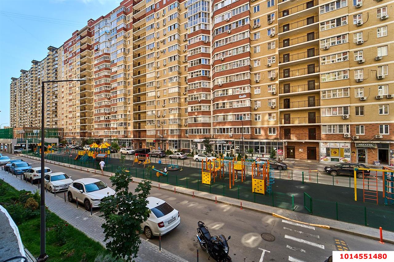 Фото №13: 2-комнатная квартира 64 м² - Краснодар, Прикубанский внутригородской округ, Завод Радиоизмерительных Приборов, жилой комплекс Времена Года 3, мкр. имени Петра Метальникова, ул. Цезаря Куникова, 24к1