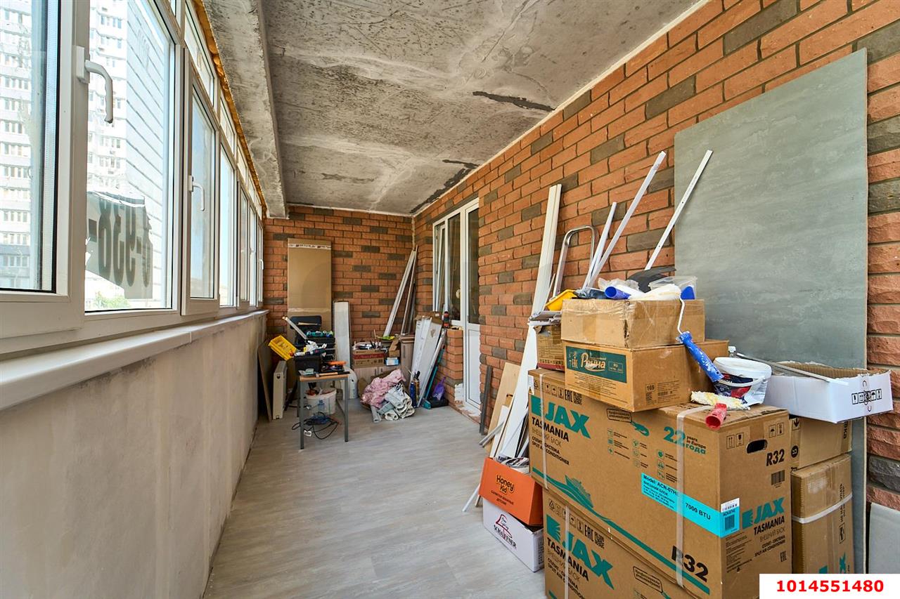 Фото №11: 2-комнатная квартира 64 м² - Краснодар, Прикубанский внутригородской округ, Завод Радиоизмерительных Приборов, жилой комплекс Времена Года 3, мкр. имени Петра Метальникова, ул. Цезаря Куникова, 24к1