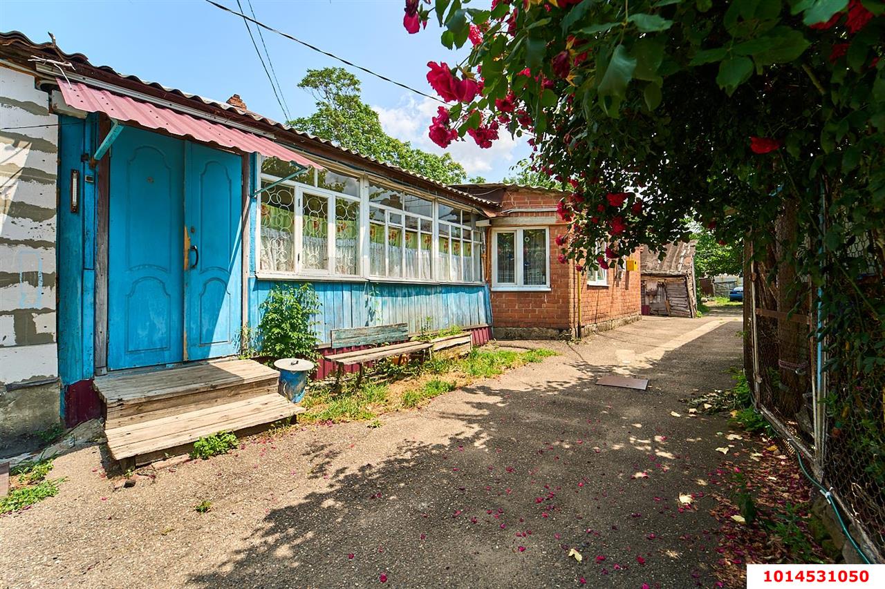 Фото №11: Часть дома 41 м² + 0.1 сот. - Краснодар, Центральный, ул. Красноармейская, 82