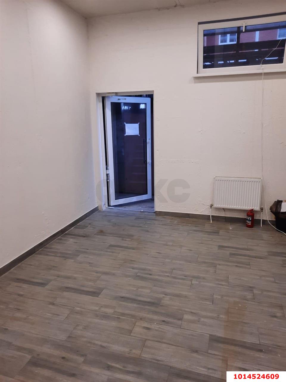 Фото №3: Офисное помещение 29 м² - Краснодар, Славянский, ул. Заполярная, 35к1