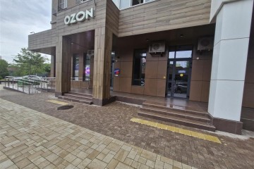 Фото №3: Торговое помещение 57 м² - Краснодар, мкр. жилой комплекс Все Свои, ул. Колхозная, 5