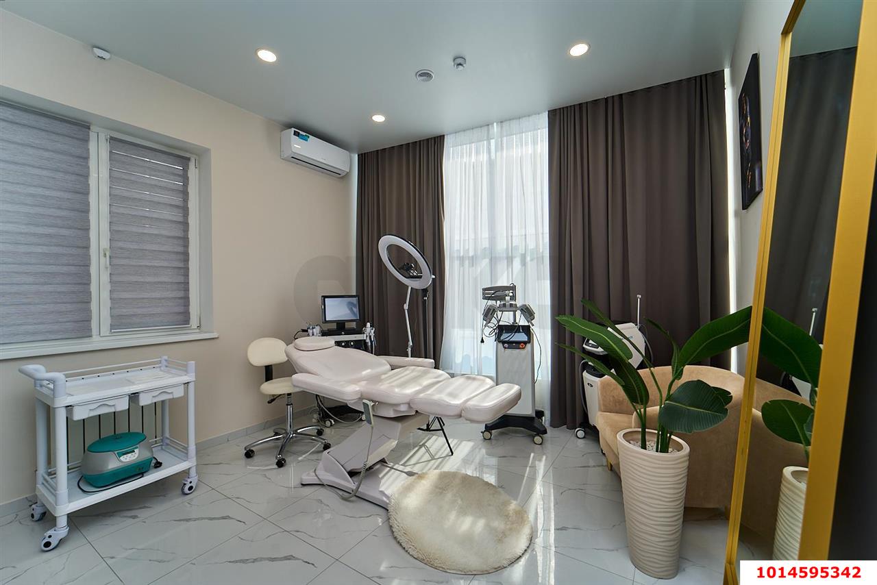 Фото №10: Коммерция 76 м² - Краснодар, мкр. Западный внутригородской округ, ул. Гаражная, 92