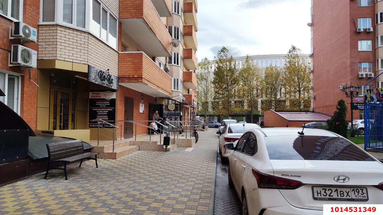 Фото №1: Торговое помещение 62 м² - Краснодар, жилой комплекс Севастопольский, ул. Восточно-Кругликовская, 20