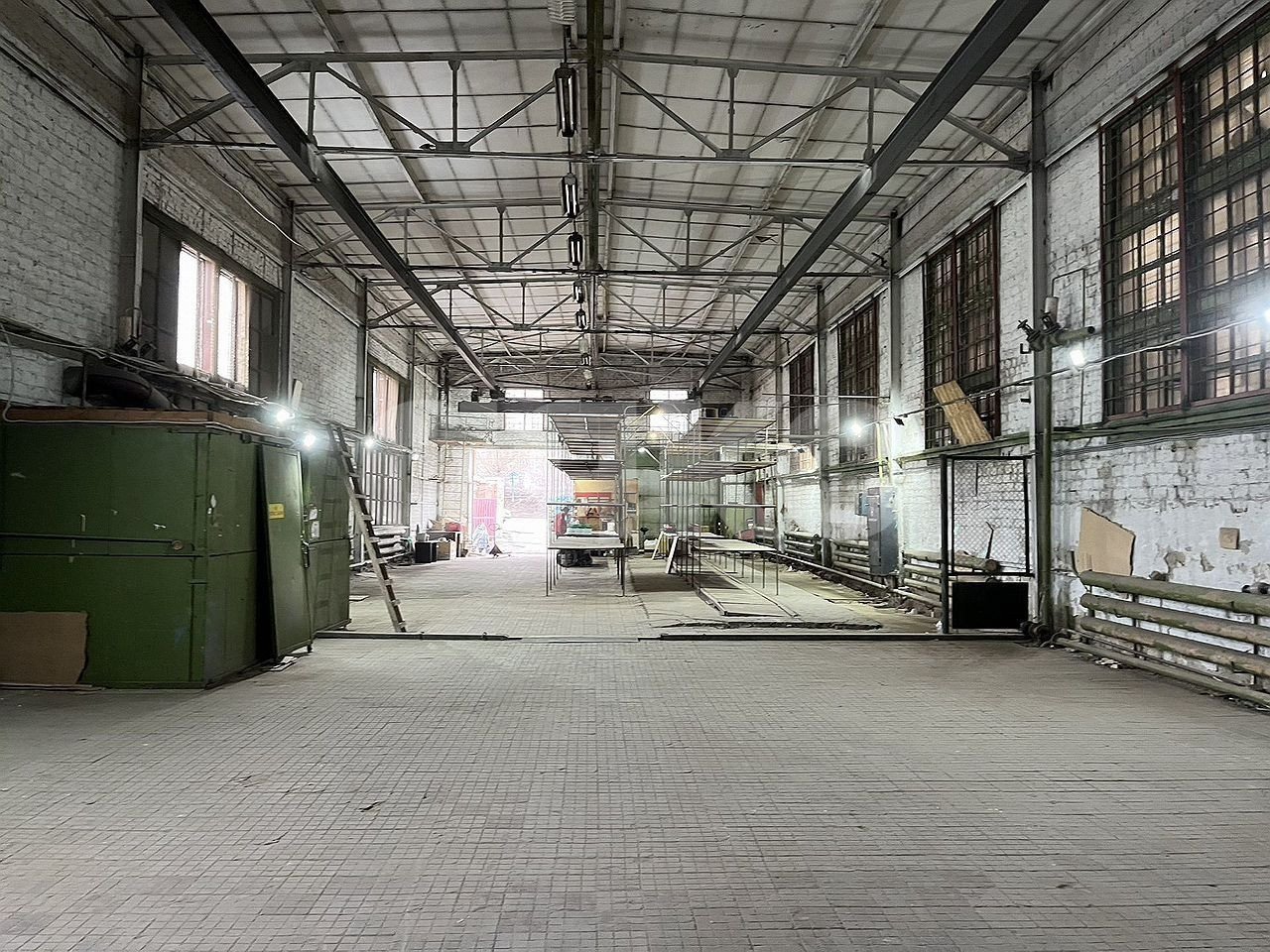 Фото №1: Коммерция 574 м² - Ростов-на-Дону, Октябрьский, ул. Нансена, 77/2