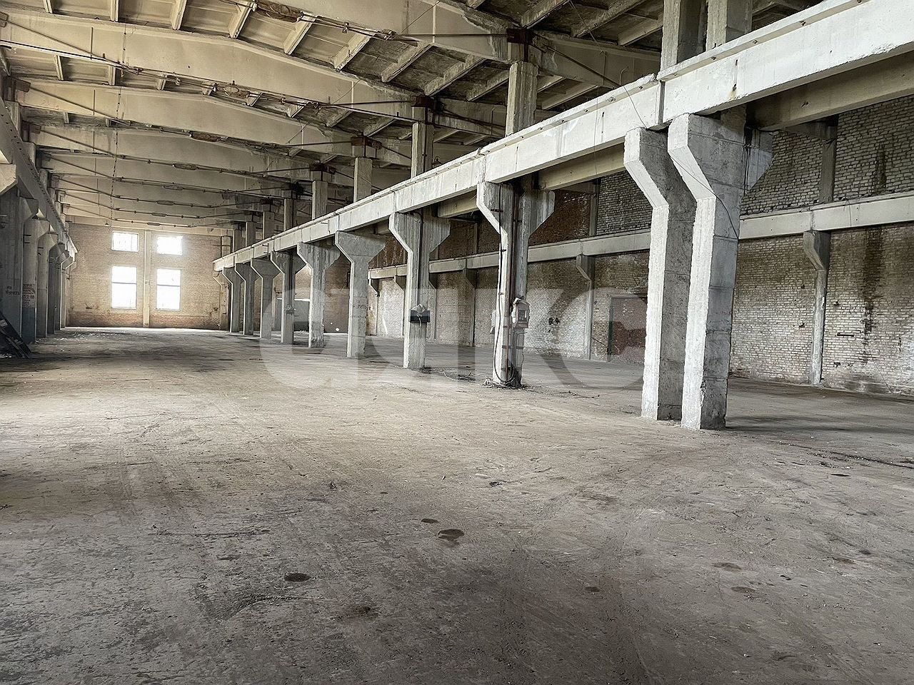 Фото №4: Коммерция 2000 м² - Азов, ул. Заводская, 1