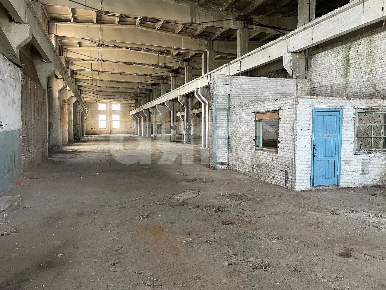 Фото №2: Коммерция 2000 м² - Азов, ул. Заводская, 1