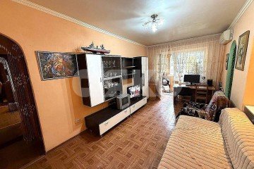 Фото №1: 3-комнатная квартира 60 м² - Ростов-на-Дону, р. Ворошиловский, пр-кт Ленина, 113/1