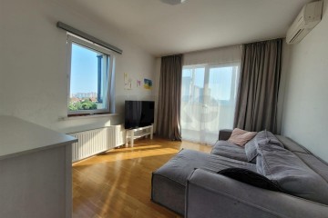 Фото №2: 3-комнатная квартира 90 м² - Краснодар, мкр. Камвольно-суконный Комбинат, ул. Онежская, 1