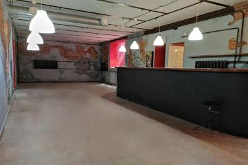 Фото №2: Коммерция 100 м² - Краснодар, мкр. Центральный, ул. Красная, 76