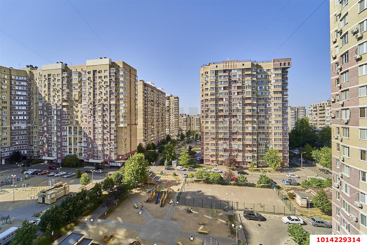 Фото №4: Гараж - Краснодар, жилой комплекс Симфония, ул. Российская, 72/2