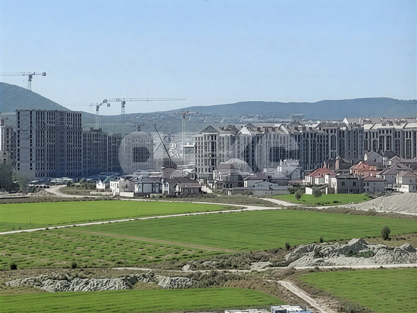 Фото №2: 1-комнатная квартира 37 м² - Новороссийск, Южный, ЖК Босфор, Южный, мкр. жилой комплекс Босфор, ул. Алексея Матвейкина, 1А