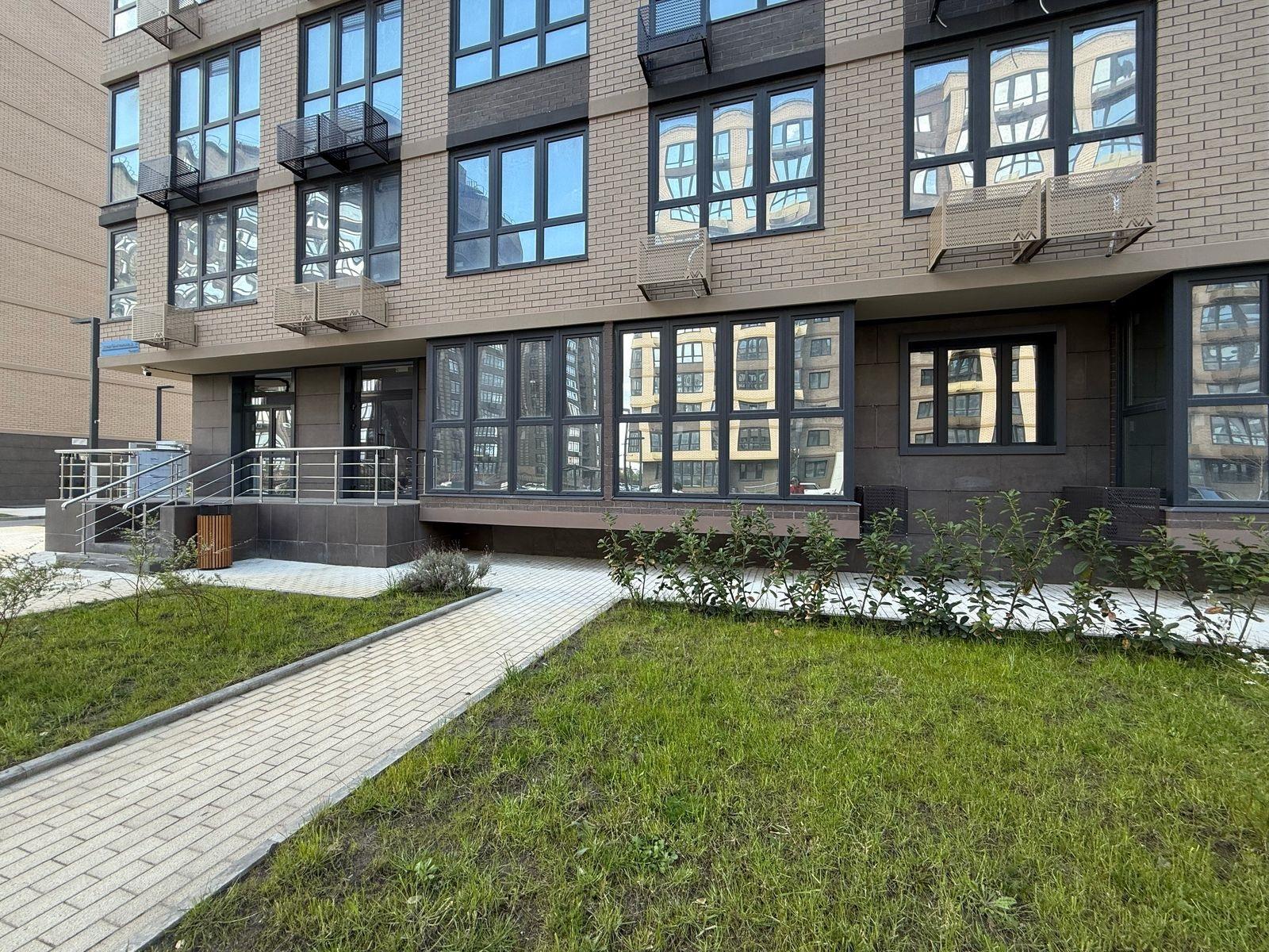 Фото №1: Коммерция 67 м² - Краснодар, Прикубанский внутригородской округ, жилой комплекс Небо, мкр. 9-й километр, ул. Ярославская, 115