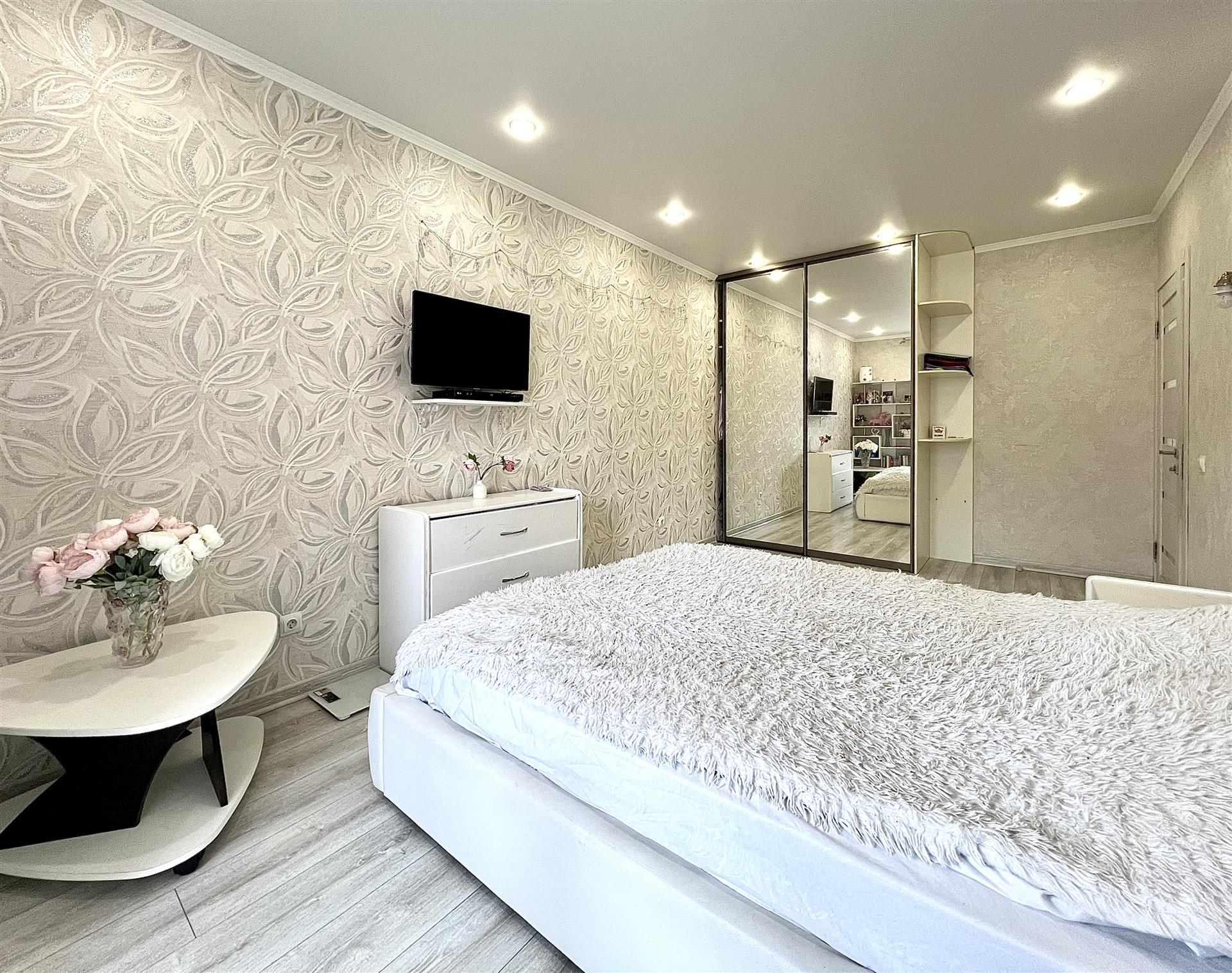 Фото №8: 2-комнатная квартира 65 м² - Краснодар, Прикубанский внутригородской округ, Завод Радиоизмерительных Приборов, имени Петра Метальникова, мкр. жилой комплекс Инсити, ул. Евгении Жигуленко, 11/2