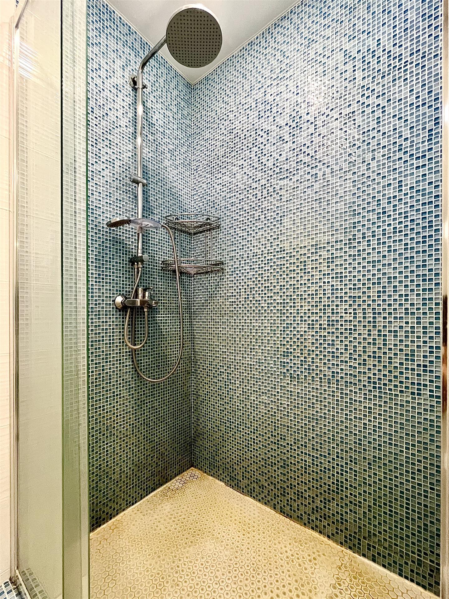 Фото №12: 2-комнатная квартира 65 м² - Краснодар, Прикубанский внутригородской округ, Завод Радиоизмерительных Приборов, имени Петра Метальникова, мкр. жилой комплекс Инсити, ул. Евгении Жигуленко, 11/2