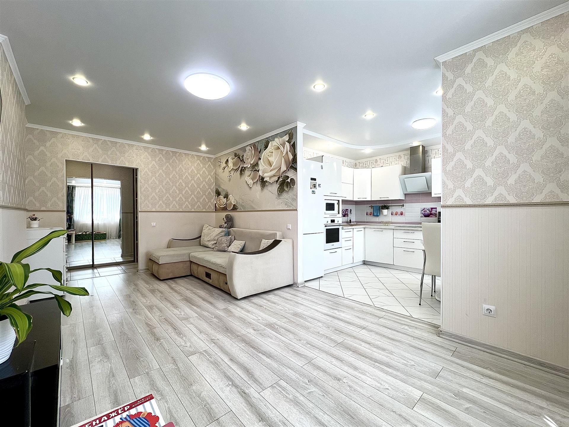 Фото №6: 2-комнатная квартира 65 м² - Краснодар, Прикубанский внутригородской округ, Завод Радиоизмерительных Приборов, имени Петра Метальникова, мкр. жилой комплекс Инсити, ул. Евгении Жигуленко, 11/2