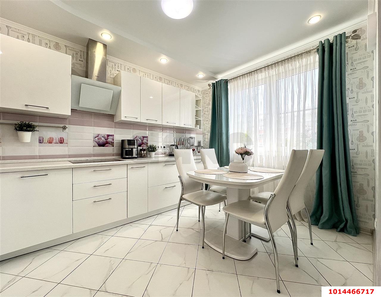 Фото №1: 2-комнатная квартира 65 м² - Краснодар, жилой комплекс Инсити, ул. Евгении Жигуленко, 11/2