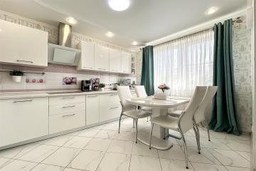 Фото №1: 2-комнатная квартира 60 м² - Краснодар, мкр. жилой комплекс Инсити, ул. Евгении Жигуленко, 11/2