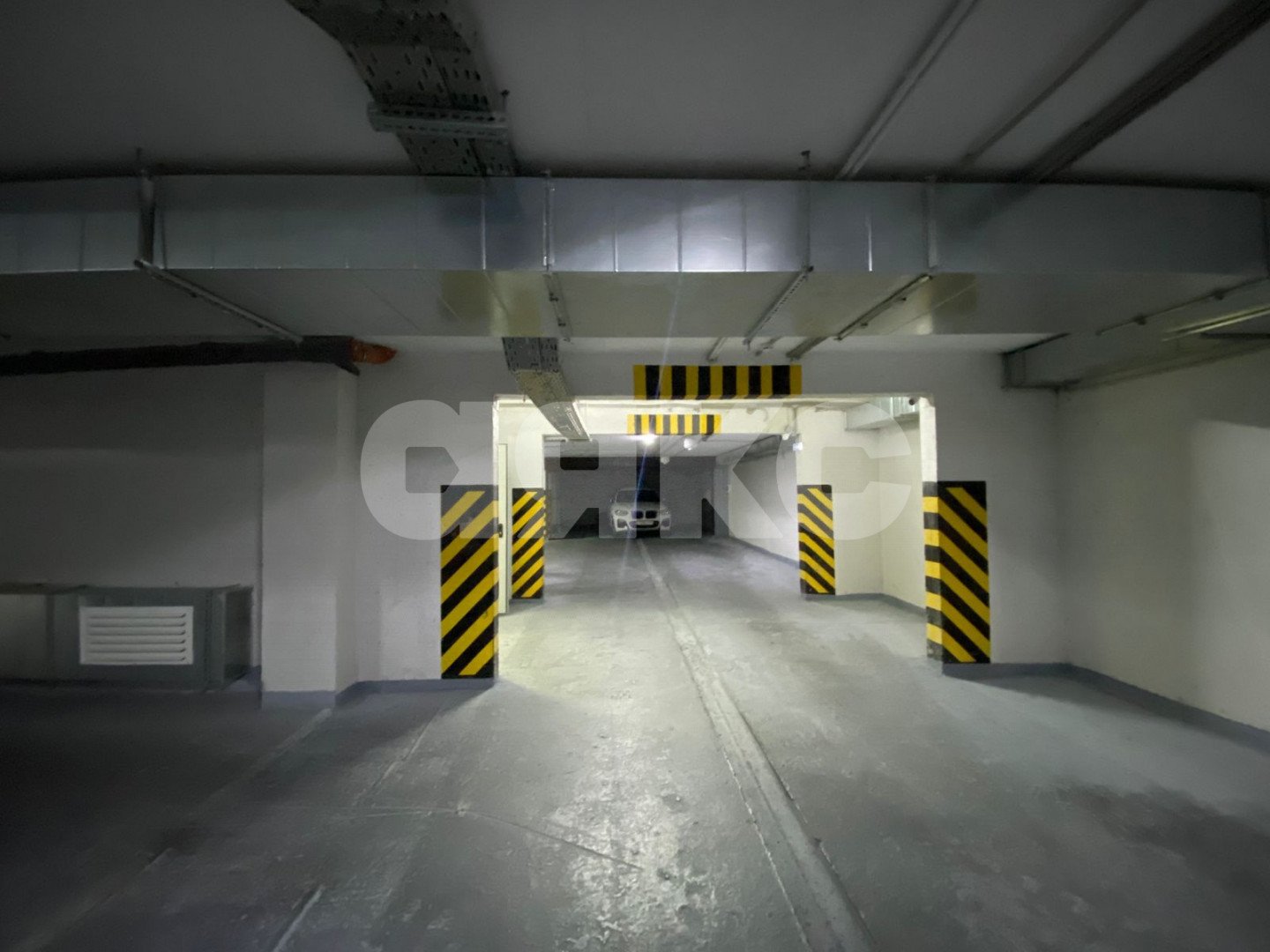 Фото №3: Гараж 30 м² - Геленджик, жилой комплекс Тихая Гавань, ул. Курортная, 14Бк2