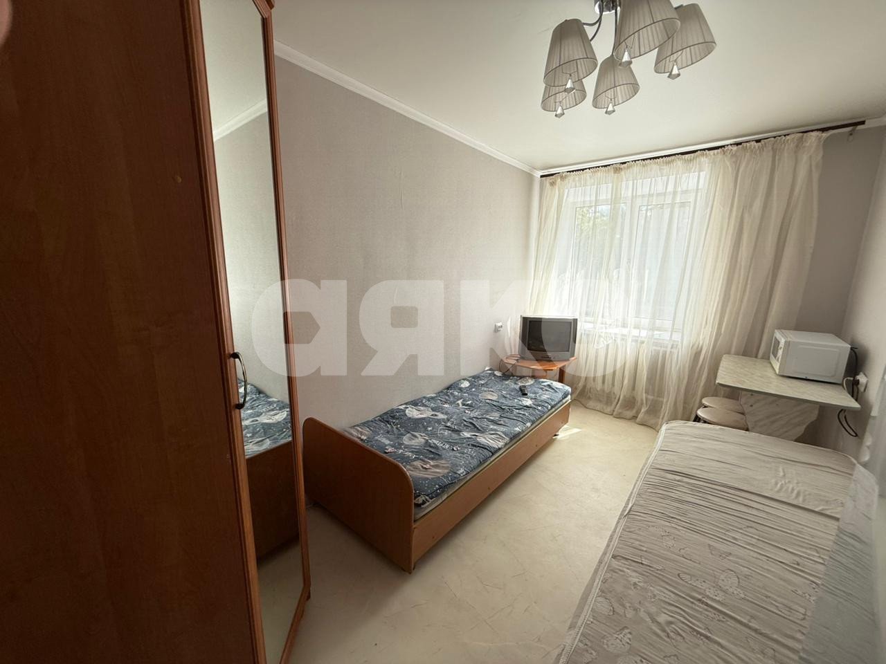 Фото №2: Комната 10 м² - Нижнекамск, квартал СУЗ, ул. 30 лет Победы, 7