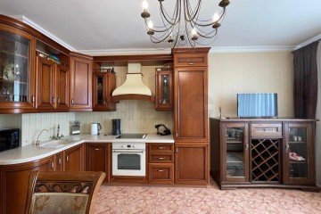 Фото №1: 2-комнатная квартира 84 м² - Краснодар, мкр. Центральный, ул. Кубанская Набережная, 31/1