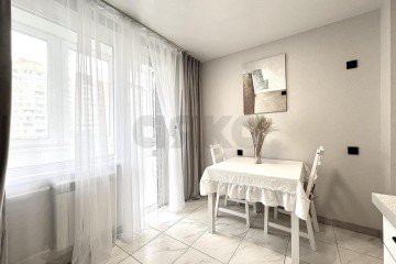 Фото №3: 2-комнатная квартира 46 м² - Краснодар, мкр. Микрохирургии глаза, ул. Академика Лукьяненко, 12