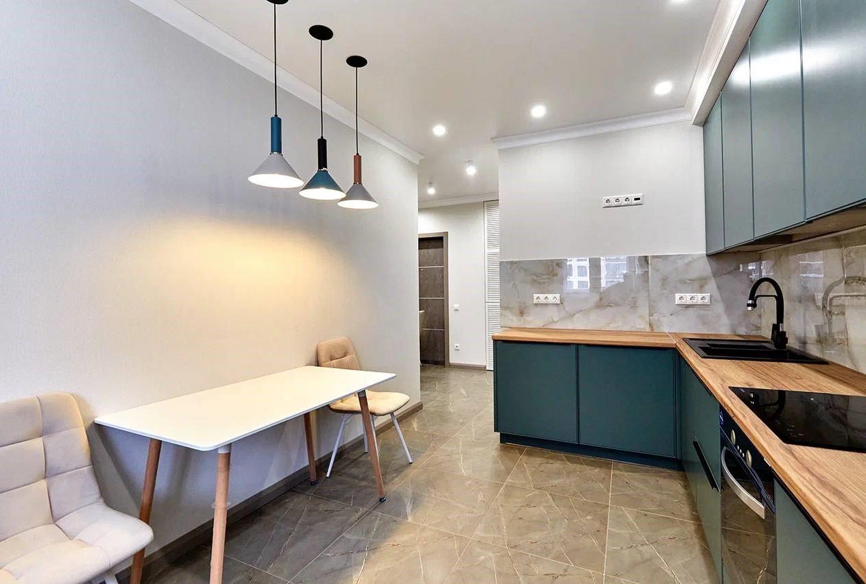 Фото №2: 1-комнатная квартира 46 м² - Краснодар, Завод Радиоизмерительных Приборов, жилой комплекс Времена Года 3, Прикубанский внутригородской округ, мкр. имени Петра Метальникова, ул. Цезаря Куникова, 24к3