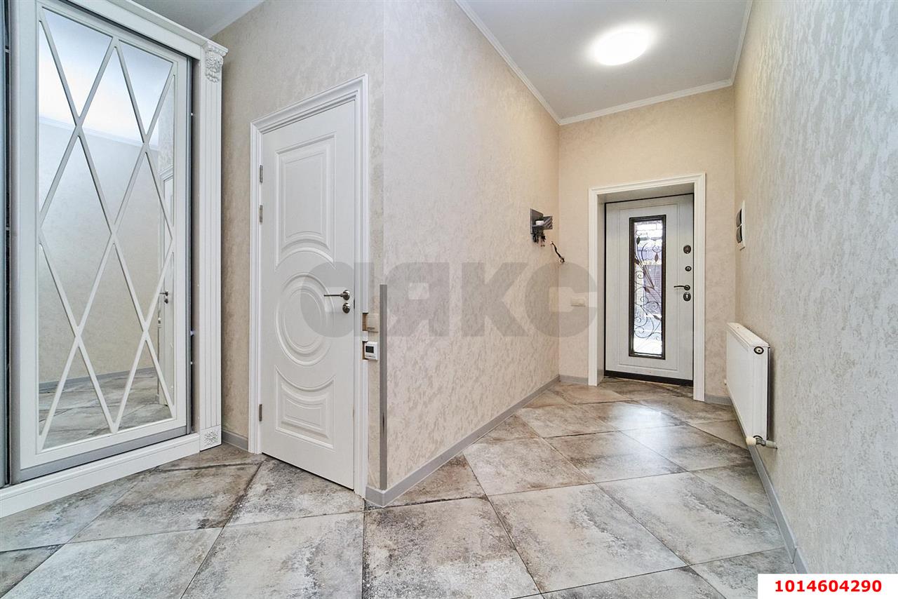 Фото №4: Дом 230 м² + 3 сот. - Краснодар, Прикубанский внутригородской округ, Микрохирургии глаза, мкр. СНТ № 1, ул. Персиковая, 511