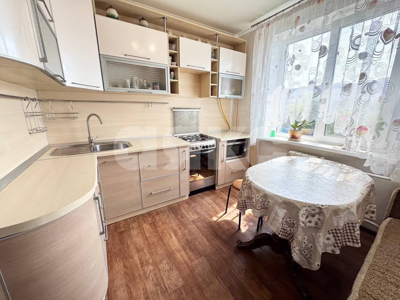 Фото №2: 3-комнатная квартира 62 м² - Нижнекамск, 27-й, пр-кт Мира, 22