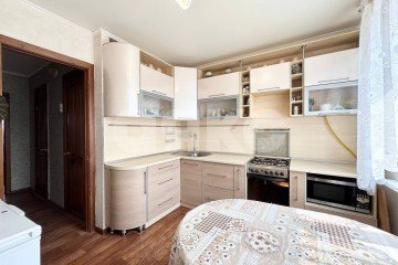 Фото №1: 3-комнатная квартира 62 м² - Нижнекамск, мкр. 27-й, пр-кт Мира, 22