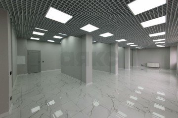 Фото №3: Торговое помещение 135 м² - Краснодар, мкр. жилой комплекс Флотилия, ул. имени 40-летия Победы, 178к2