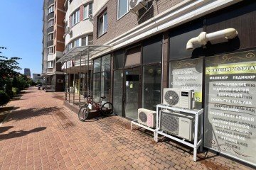 Фото №2: Торговое помещение 49 м² - Краснодар, мкр. жилой комплекс Альпы, ул. Командорская, 6