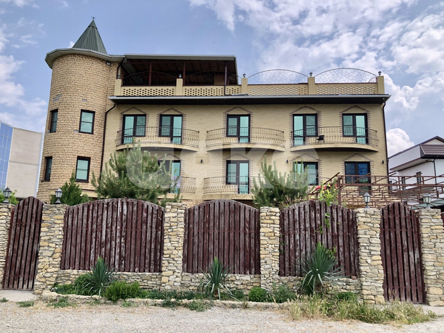 Фото №1: Коммерция 662 м² - Сукко, ул. Кавказская, 3