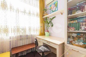 Фото №2: 4-комнатная квартира 72 м² - Ростов-на-Дону, р. Октябрьский, пр-кт Будённовский, 72/213