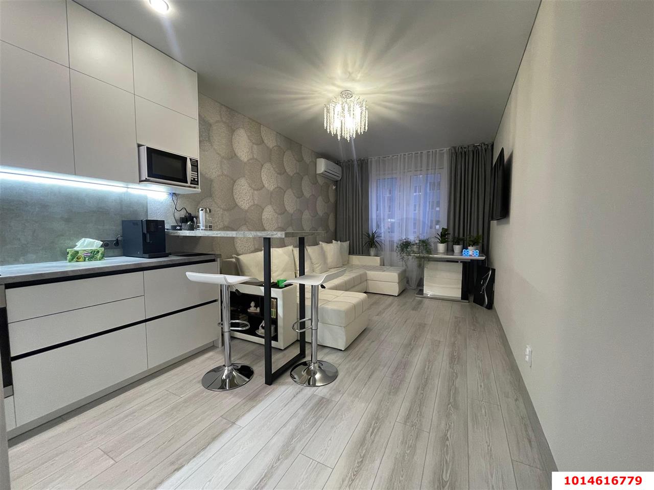 Фото №1: 1-комнатная квартира 50 м² - Краснодар, имени Петра Метальникова, ул. Петра Метальникова, 5к3