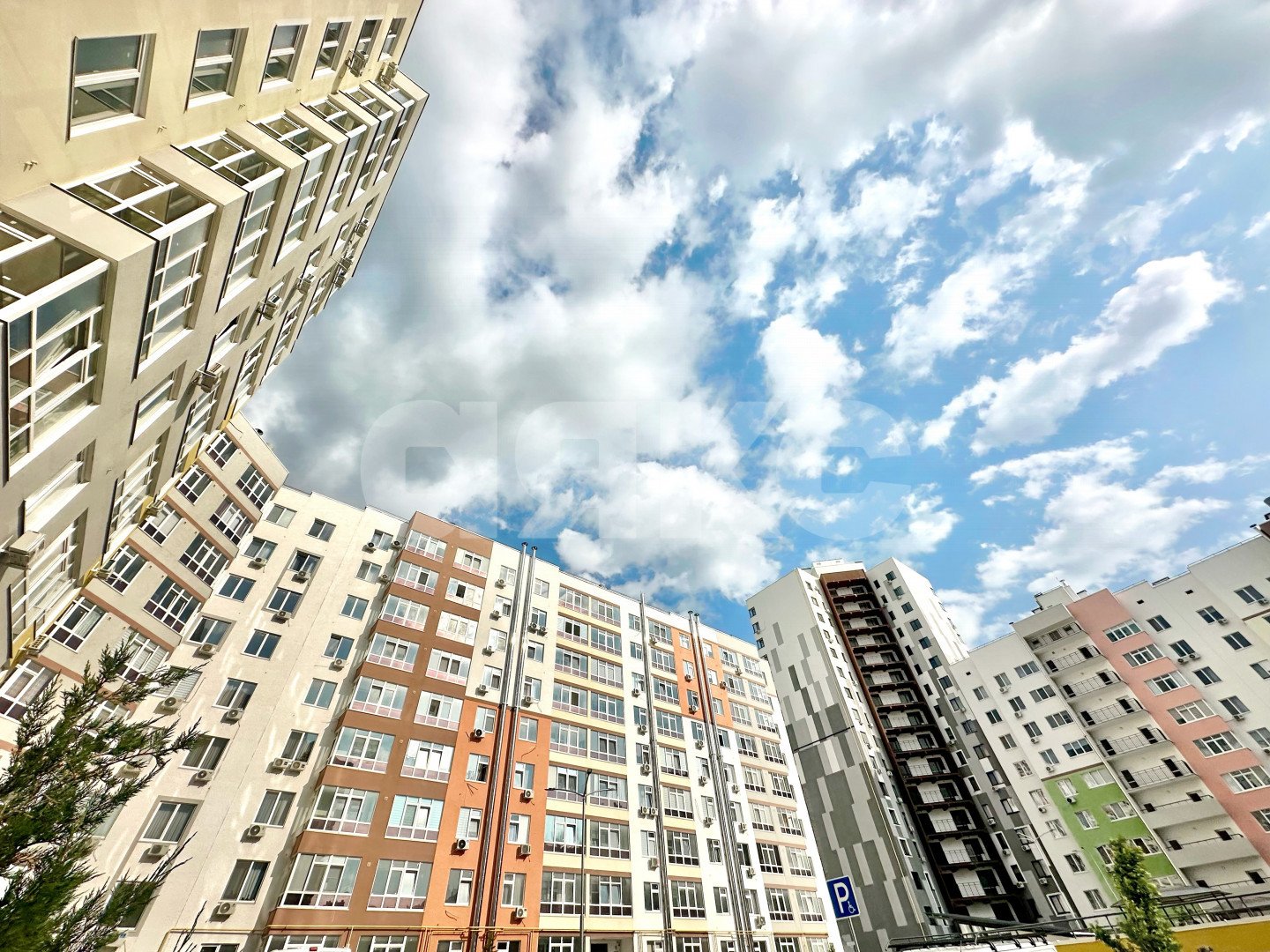 Фото №1: 1-комнатная квартира 43 м² - Симферополь, жилой комплекс Город Мира, ул. Батурина, 135
