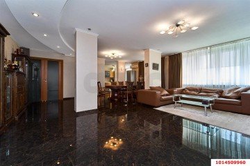 Фото №1: 3-комнатная квартира 180 м² - Краснодар, мкр. Западный внутригородской округ, ул. Офицерская, 45