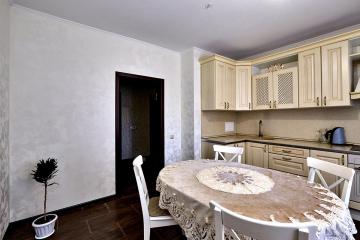 Фото №2: 2-комнатная квартира 80 м² - Краснодар, мкр. Юбилейный, б-р Платановый, 4