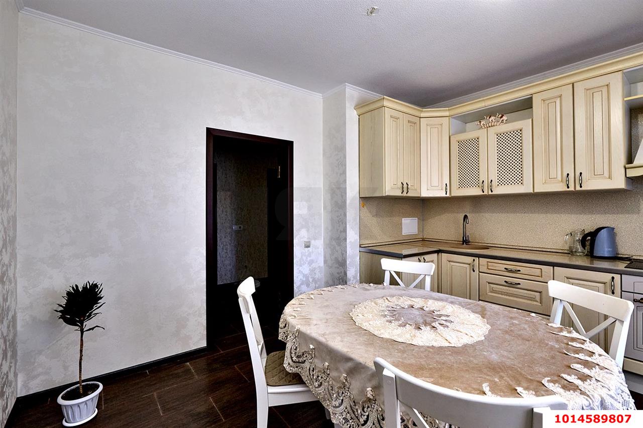 Фото №2: 2-комнатная квартира 85 м² - Краснодар, Западный внутригородской округ, мкр. Юбилейный, б-р Платановый, 4