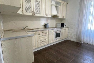 Фото №2: 2-комнатная квартира 85 м² - Краснодар, мкр. Юбилейный, б-р Платановый, 4
