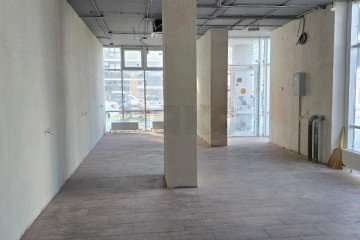 Фото №4: Торговое помещение 81 м² - Краснодар, мкр. жилой комплекс Дружный-2, б-р Адмиралтейский, 3